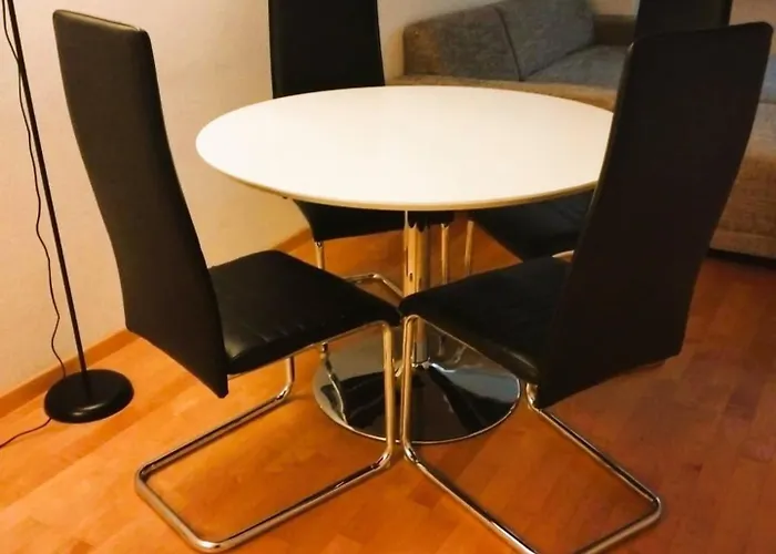 New Cozy 2 Room Apartment In Zurich Old Town Center Renn - Self Checkin
